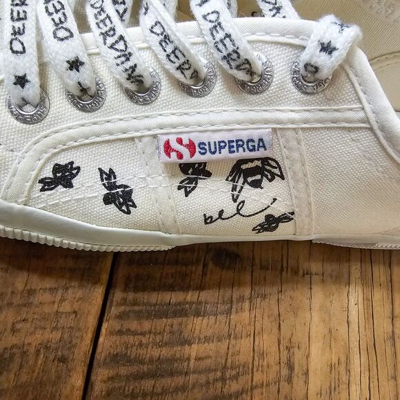 Superga X DeerDana White Canvas Bee & Flower Sneaker Size 8 Style# S00E1E0 - Picture 6 of 11